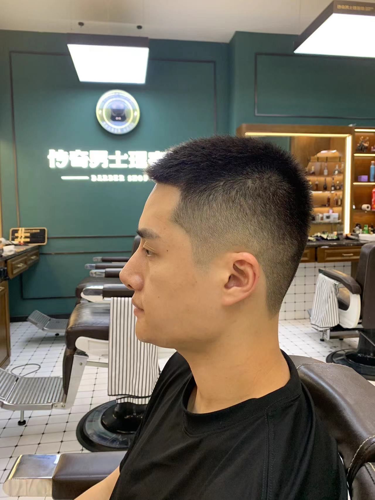 夏天男士专属发型