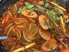 -鸿顺老铁锅美蛙鱼府(解放碑店)