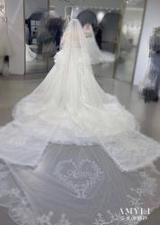 -艾米丽婚纱礼服