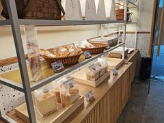 面包甜点陈列柜-前进麦味·天然烘焙(凯德1818店)