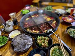 -重庆下半城老火锅(糖酒公司店)