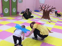-想象乐创意早教托育中心(殷高西路店)