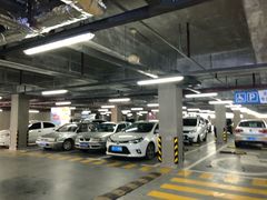 停车场-迪卡侬(金龙湖店)