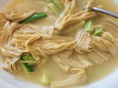 -严记小天府酸菜鱼(西四路店)