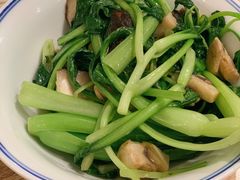 青菜双菇-君东记本帮面馆(天钥桥路店)