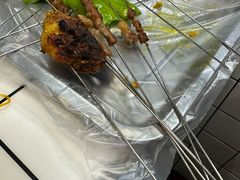 -喜悦小串丹东小黄牛海鲜烧烤大排档(民主广场店)