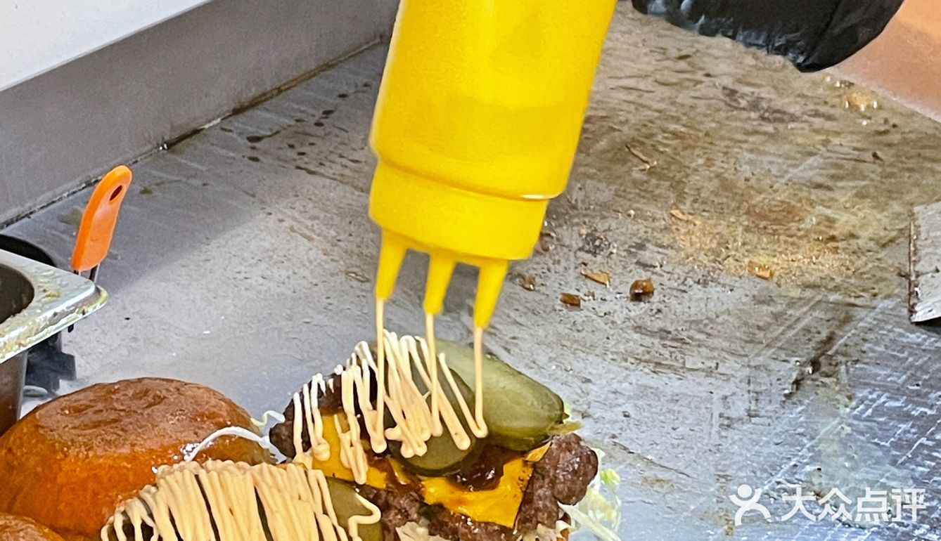 多么伟大的两个汉堡🍔