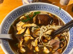 -沪西老弄堂面馆(定西路店)