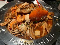 -胖哥俩肉蟹煲(长沙高铁吾悦广场店)