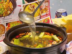 -张大厨鸡煲王·小龙虾·16年老字号(新圳东路店)