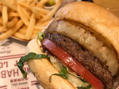 -The Habit Burger Grill 哈比特汉堡(爱琴海店)