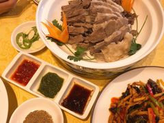 手把羊肉-德乐海蒙餐