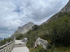 -莲宝叶则景区