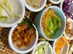 -包整·丝娃娃(一览甲秀楼风景店)