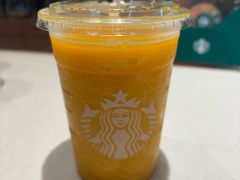 -星巴克臻选(周浦万达店)