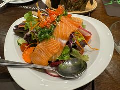 -Chom Cafe and Restaurant