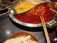 -重庆故事姊妹老火锅(财经学院店)