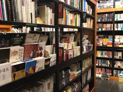 -西西弗书店&矢量咖啡(壹方购物中心店)