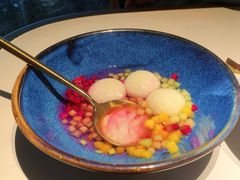 鲜果醪糟雪燕汤团-淮扬府·游园京梦(成都 SKP 店)
