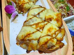 -小董哥烤串·爆汁大油边(故宫店)