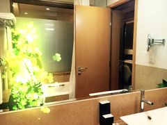-珠海拱北口岸希尔顿欢朋酒店