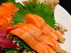 三文鱼刺身-山上下日本料理(万象城店)