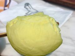 榴莲肉加榴莲冰淇淋-丹礼糖甜品