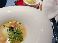 -弦月窗LUNETTE BY AMANDA(复兴路店)