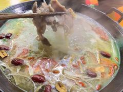 -洞氮胡记羊肉馆(融冠亲城店)