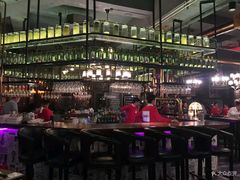 -爱啤精酿·民谣酒馆(滨江店)