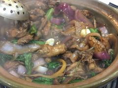 -胡须佬鸡煲四季火锅店(石厦西村直营店)