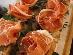 -卡佩罗意大利餐厅及酒吧Al Cappello Trattoria