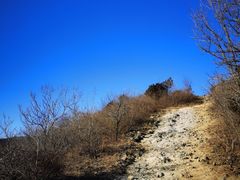 -鬼笑石后山停车场