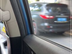 -山之巅攀岩馆(太古城店)