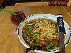 小锅米线-蜗牛的家旅行主题云南菜餐厅.小酒馆(护国寺店)