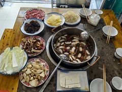 -乳仔牛牦牛汤锅 烤羊排(松潘古城店)