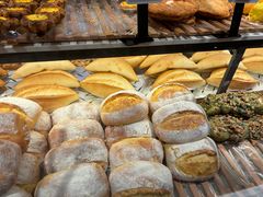 -胖东来生活广场(健康路店)