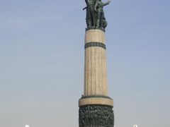 -人民防洪胜利纪念塔