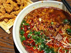 张飞牛肉面-爆炸头阿姨小四川正宗川味小吃(无任何分店)