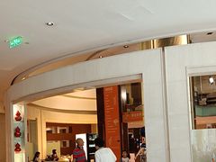 -怡咖啡海鲜自助餐厅(浦东香格里拉店)