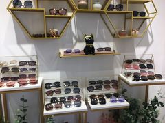 -肆兮眼镜·蔡司·徕卡战略合作店(大坪店)