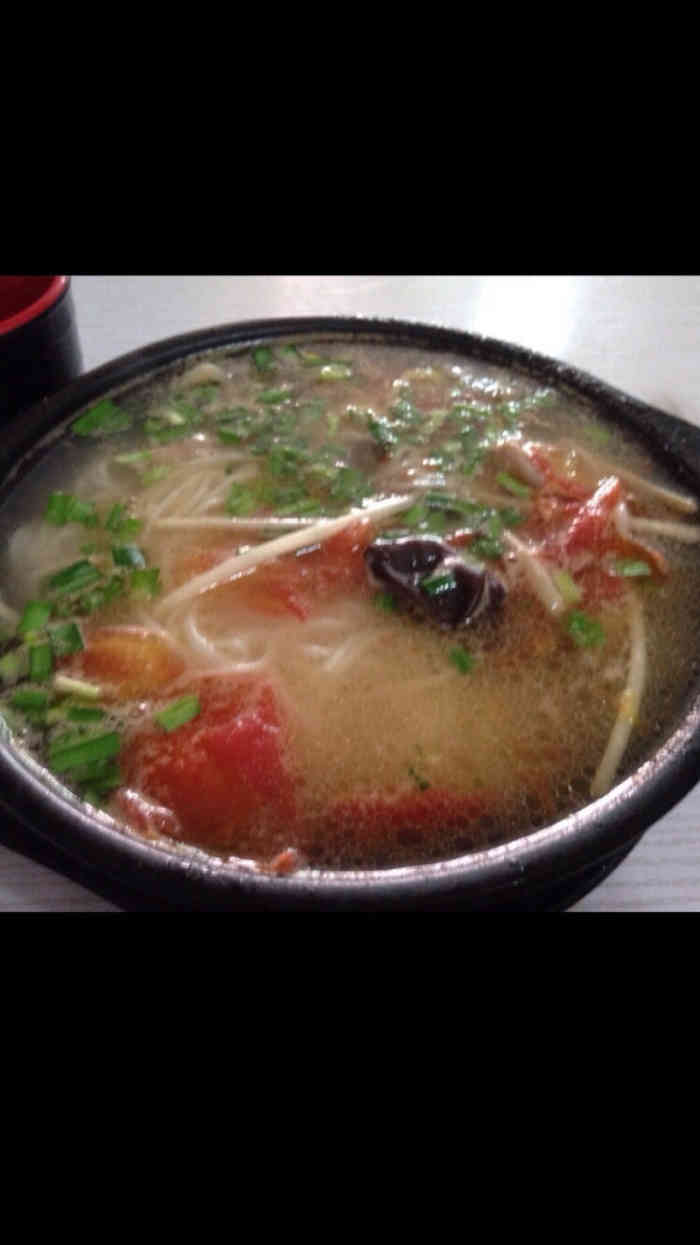 滑溜溜砂锅-"滑肉砂锅米线.味道巴适.全骨头汤.口味正.