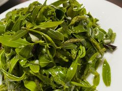 -明月食府(二区干二路店)