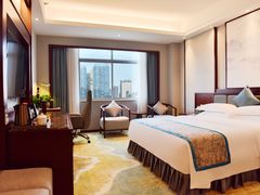 -益阳华天大酒店