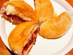 玫瑰鲜花饼-云海肴·汽锅鸡·云南代表菜(美罗城店)