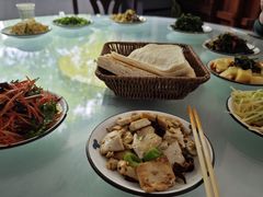 -秦扬居特色菜馆(上王村)