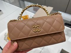 -CHANEL(戴高乐机场T 2E店)