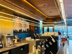 -星巴克臻选(上海虹桥新天地三店)