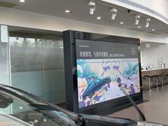 -上海汇之星奔驰4S店(浦东新店)