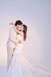 -喜爱高定婚纱摄影